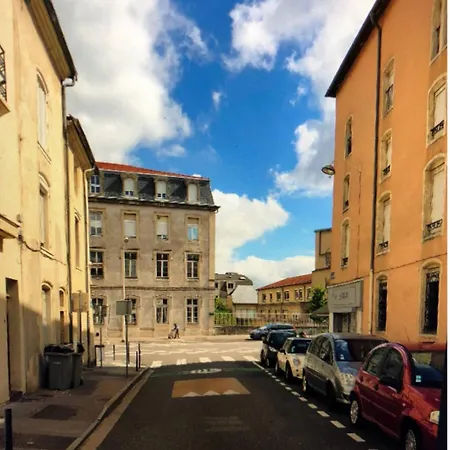 Grand T1 Confort Avec Tv Netflix - Canal Série - Apple Tv - Ocs - Dazen - Bein Sport - Prime Vidéo * Nancy