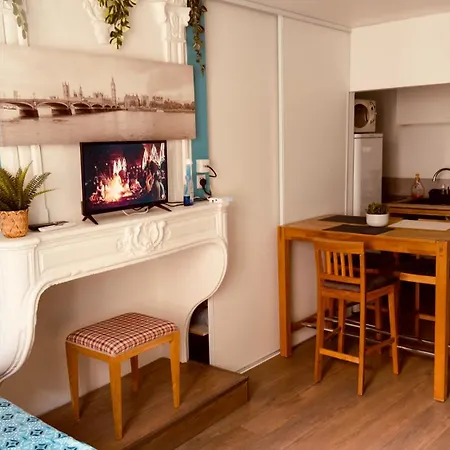 Grand T1 Confort Avec Tv Netflix - Canal Série - Apple Tv - Ocs - Dazen - Bein Sport - Prime Vidéo Appartement *