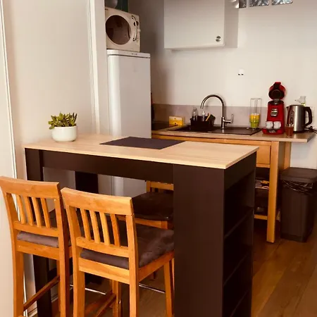 T1 Tv 43' Avec Netflix - Canal Serie - Apple Tv - Ocs - - Dazen - Bein Sport - Prime Video Lejlighed Nancy