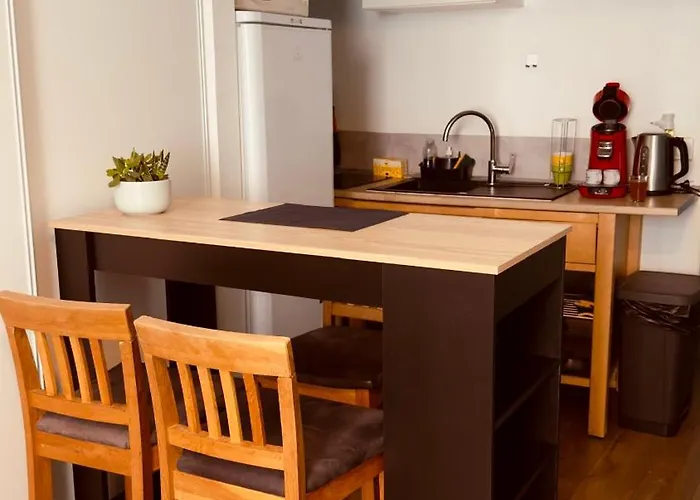 T1 Tv 43' Avec Netflix - Canal Serie - Apple Tv - Ocs - - Dazen - Bein Sport - Prime Video Lejlighed Nancy